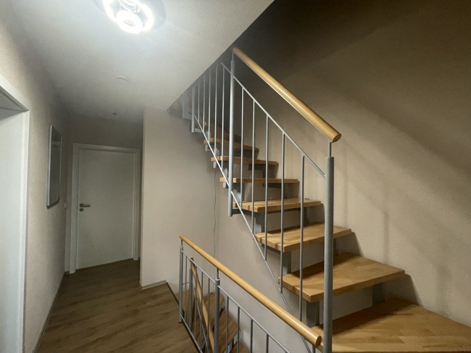 Treppenaufgang Reihenendhaus Rheinstetten / Forchheim
