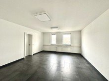 Neu renoviert Attraktive moderne Gewerbeeinheit - vollst�ndig renoviert, sofort verf�gbar