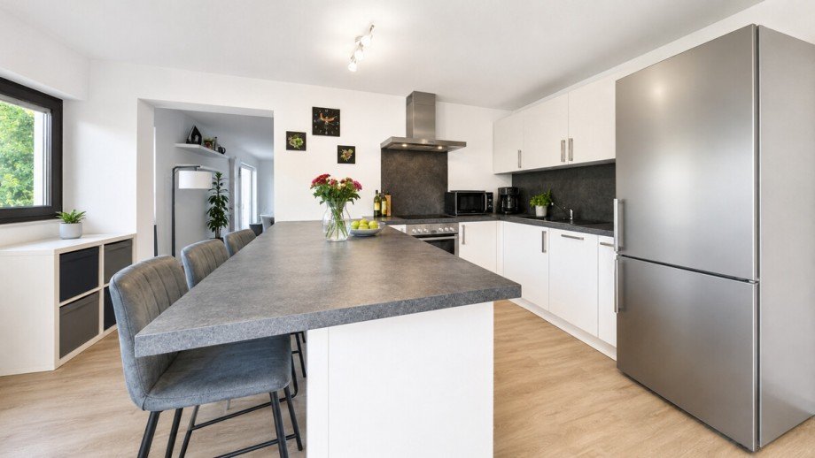 K�che Wohnung 1 (KI generiert) Souterrainwohnung Bad Herrenalb