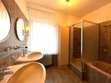 Badezimmer Erdgeschoss ++ Letzte Chance ++ Schmuckst�ck in Ettlingen/Vogelsang