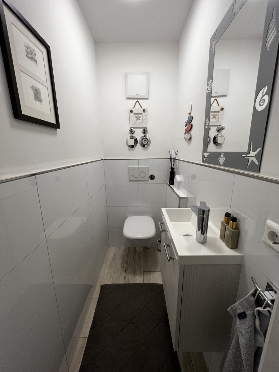 G�ste WC Erdgeschosswohnung Karlsruhe / Stupferich