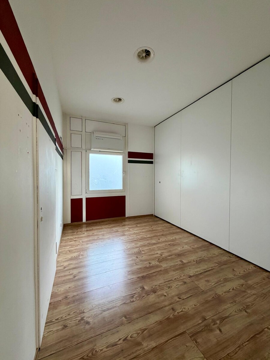 Zimmer 2 B�rofl�che Waldbronn