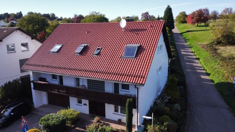 Titelbild Malsch-V�lkersbach Zweifamilienhaus Attraktives 2-Familienhaus mit fabelhaftem Grundst�ck in Malsch-V�lkersbach!