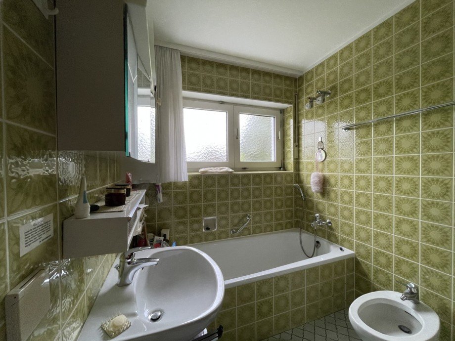 Bad EG Zweifamilienhaus Malsch-V�lkersbach