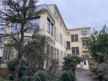 R�ckansicht Eine der sch�nsten Immobilien - 
denkmalgesch�tztes Mehrfamilienhaus in Karlsruhe