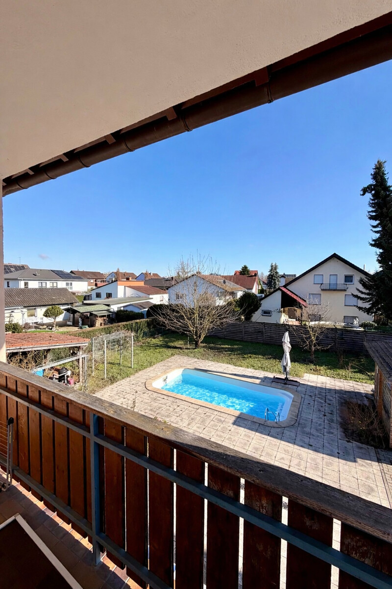 Blick aus dem Balkon Einfamilienhaus W�rth am Rhein / Maximiliansau