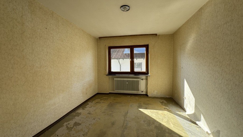 Zimmer OG Doppelhaush�lfte Waldbronn / Reichenbach