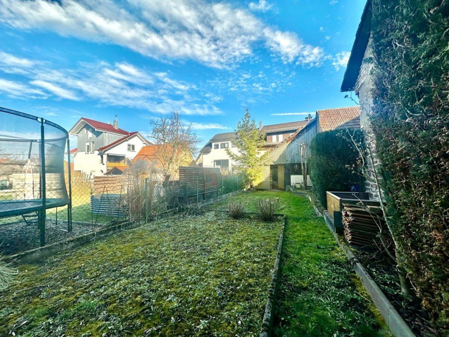 Garten Doppelhaush�lfte Karlsbad