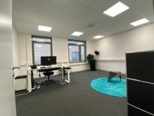 B�ro 2 PROVISIONSFREI - Hochwertige Gewerbefl�che in Ettlingen!