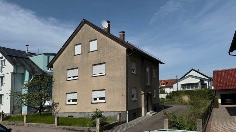  Ettlingen / Spessart Zweifamilienhaus Ideales Mehrgenerationenhaus - mit Werkstatt, zwei Garagen und Carport
