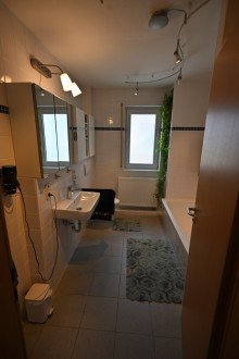 Bad im DG Gro�z�gige Doppelhaush�lfte in gefragter Lage