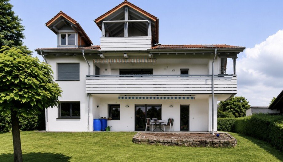 Hinteransicht Mehrfamilienhaus Malsch