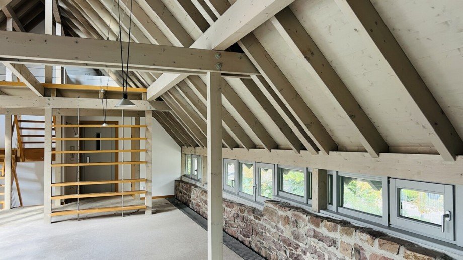 Haus 2, Wohnzimmer/Galerie Mehrfamilienhaus Ettlingen