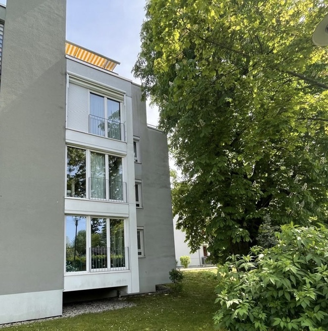 Hinteransicht Erdgeschosswohnung Ettlingen