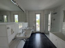 Bad Frei ab sofort - luxuri�se, barrierefreie 3-Zimmer-Wohnung im Karlsruher City-Park