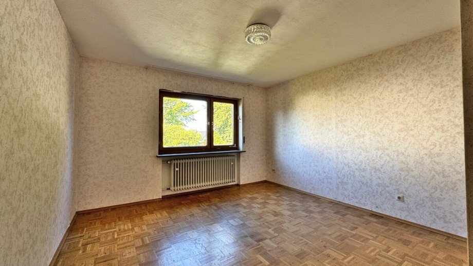 Zimmer OG Doppelhaush�lfte Waldbronn / Reichenbach