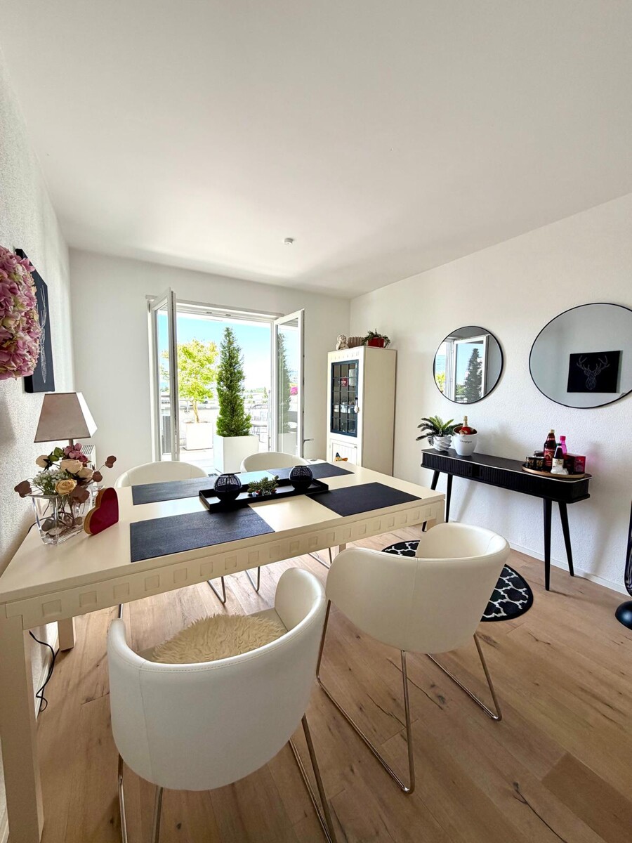 Essen mit Ambiente (KI-Visualisierung) Penthousewohnung Ettlingen