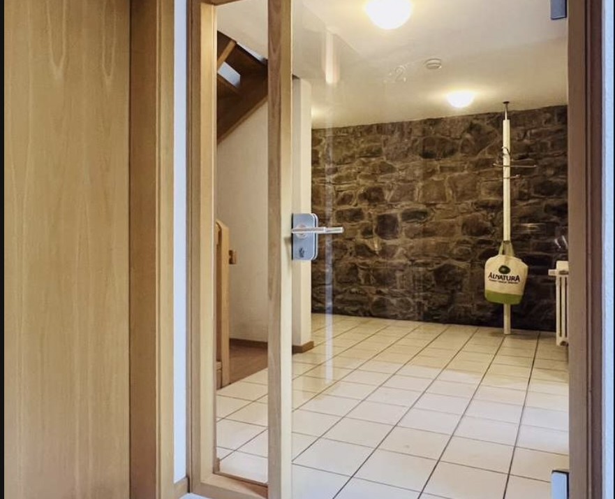 Haus 2, Eingang/Garderobe Mehrfamilienhaus Ettlingen