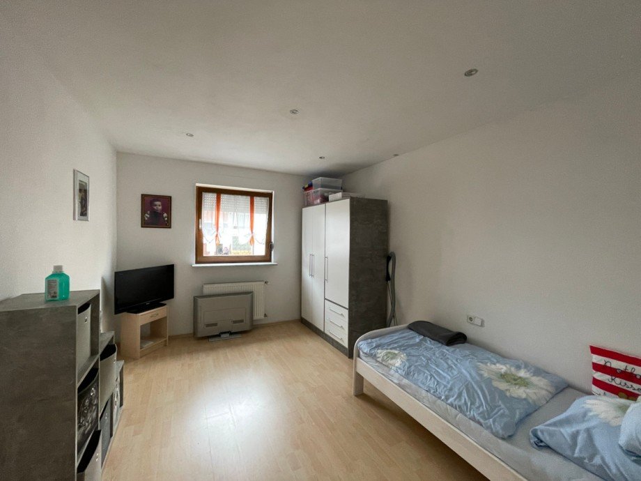 Zimmer ELW Zweifamilienhaus Malsch