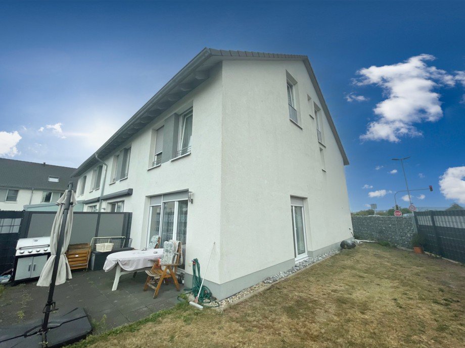 Au�enbereich Reihenendhaus Rheinstetten / Forchheim