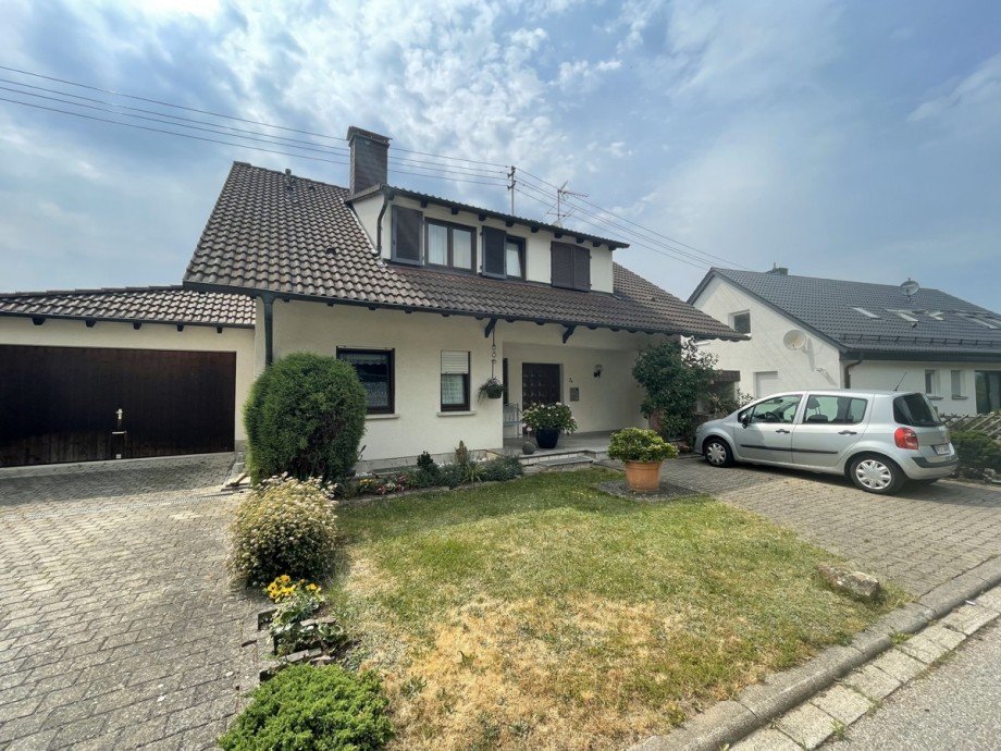 Vorderansicht Zweifamilienhaus Marxzell-Schielberg