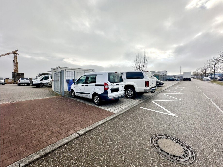 Parkpl�tze B�rofl�che Ittersbach, Karlsbad