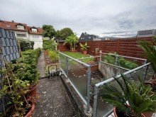 Garten Wohnen mit Wohlf�hlfaktor - Attraktive Doppelhaush�lfte in Malsch.