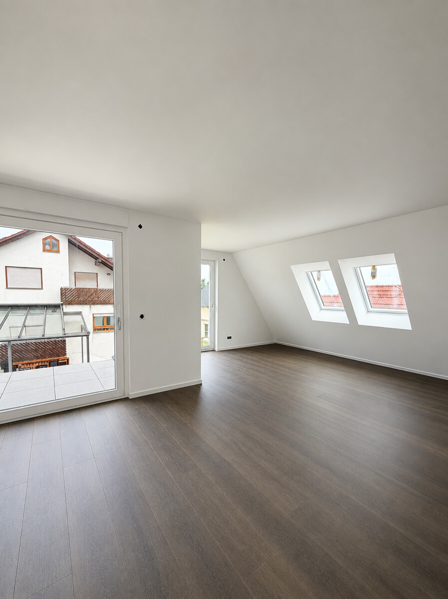 Wohnen/Essen/Kochen Dachgeschosswohnung Kieselbronn