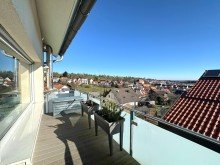 Zweiter Balkon mit Zugang vom Wohnbereich Ihre 3-Zimmer-Traumwohnung mit zwei Balkonen und Weitblick