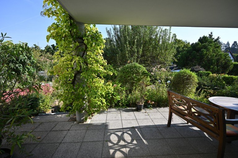 Terrasse Karlsruhe / Palmbach Doppelhaush�lfte Gro�z�gige Doppelhaush�lfte in gefragter Lage