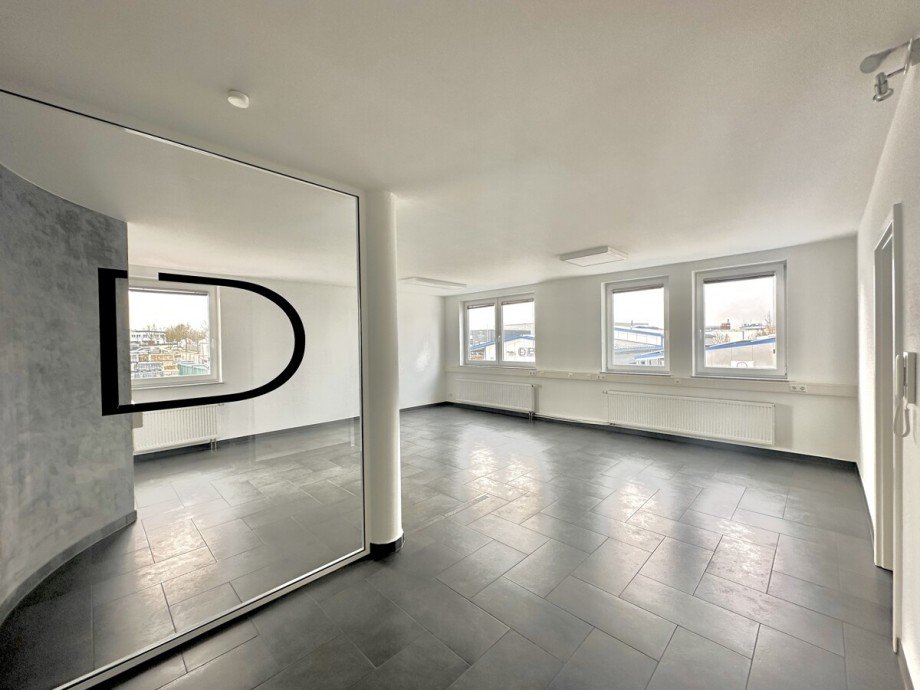 Einladender Empfangsbereich B�rofl�che Ittersbach, Karlsbad