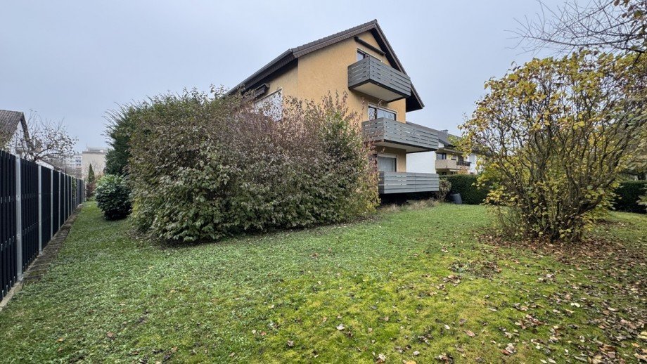 Hinteransicht Mehrfamilienhaus Ettlingen