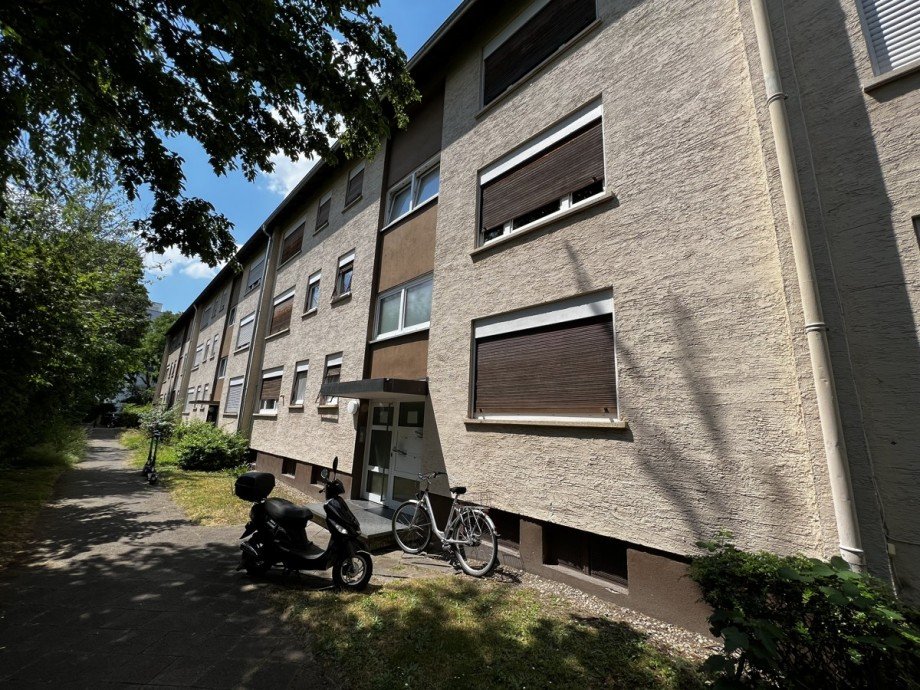 Vorderansicht Mehrfamilienhaus Karlsruhe / Aue