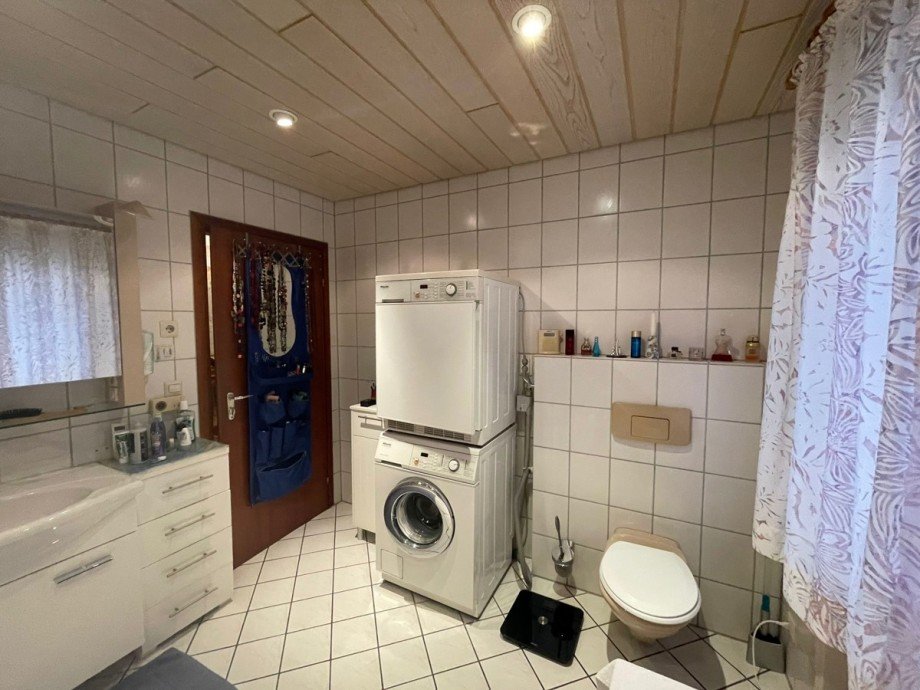 Badezimmer EG Zweifamilienhaus Ettlingen