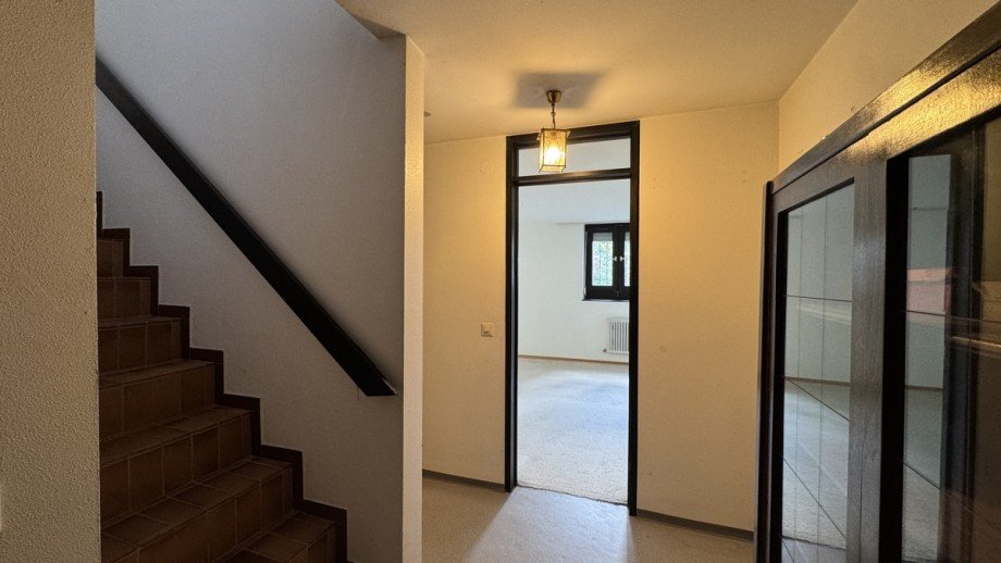 Flur UG Reihenmittelhaus Karlsruhe