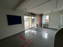 Bankraum 1 Ehemalige Bankfiliale mit genehmigter Bauvoranfrage 
- gestalten Sie Ihre neue Wohnung!