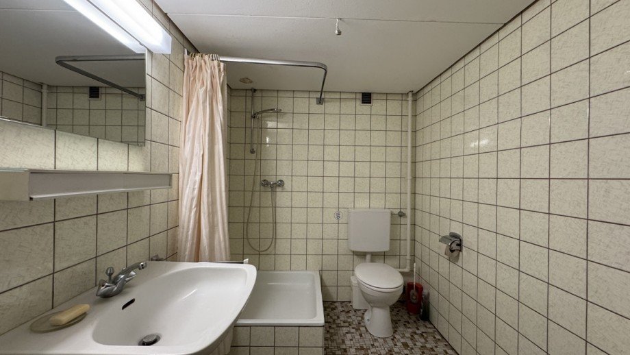 Bad UG Reihenmittelhaus Karlsruhe