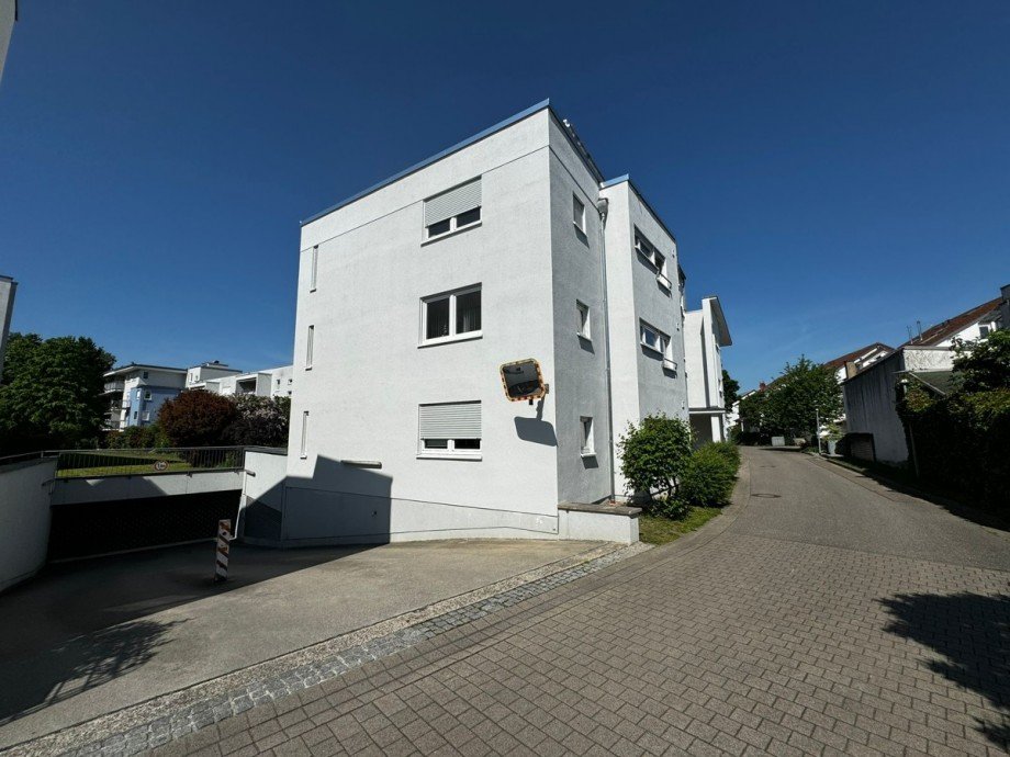 Frontansicht Etagenwohnung Ettlingen