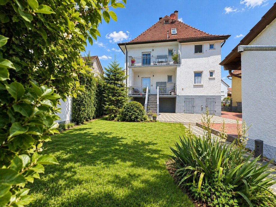 Ansicht vom Garten Mehrfamilienhaus M�hlacker