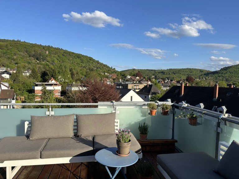 Dachterrasse Ettlingen - Ettlingen Dachgeschosswohnung Wohnen �ber den D�chern von Ettlingen - 4-Zimmer-Dachgeschosswohnung mit traumhafter Terrasse.