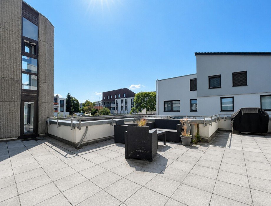 Terrasse 1.OG B�rogeb�ude Waldbronn