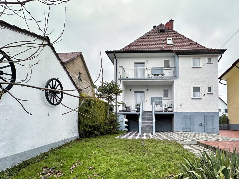 Ansicht vom Garten Mehrfamilienhaus M�hlacker