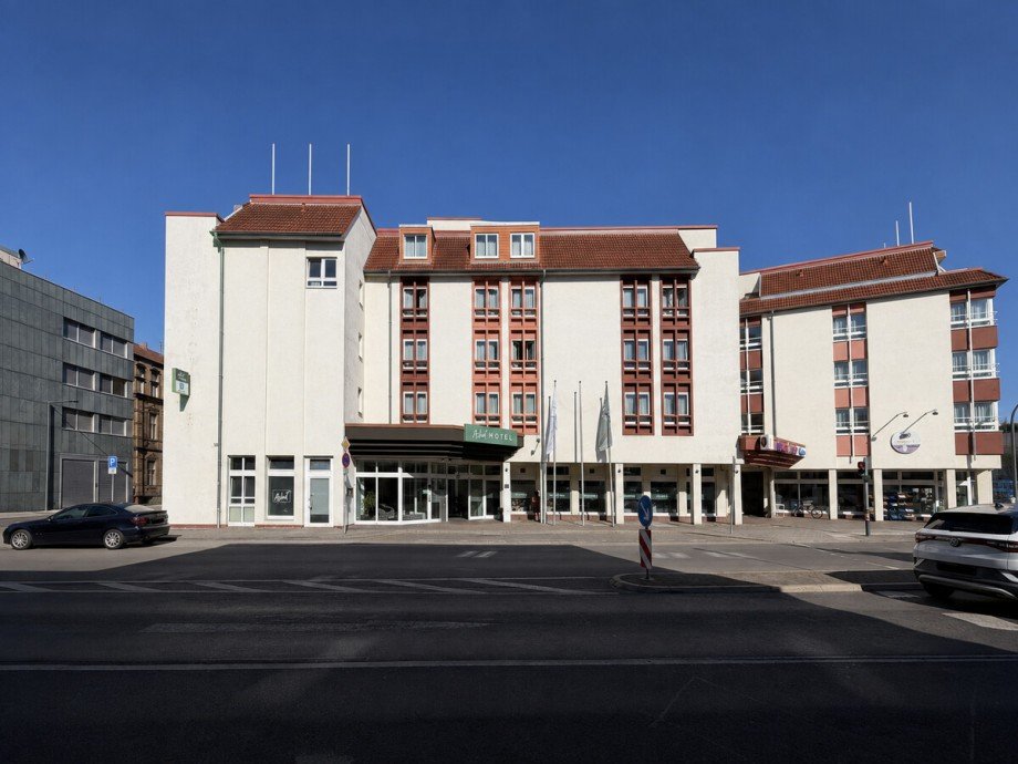 Stra�enansicht Hotels Neustadt an der Weinstra�e