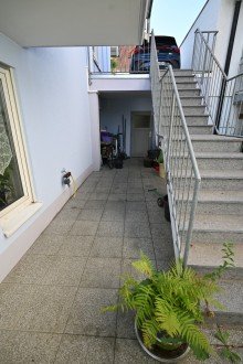 Gartentreppe Gro�z�gige Doppelhaush�lfte in gefragter Lage