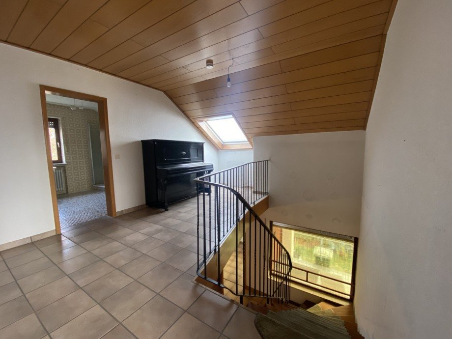 Treppenaufgang DG Einfamilienhaus Eggenstein-Leopoldshafen