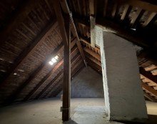 Dachboden Entwicklungsf�higes 3-Familienwohnhaus in begehrter Ettlinger Lage!