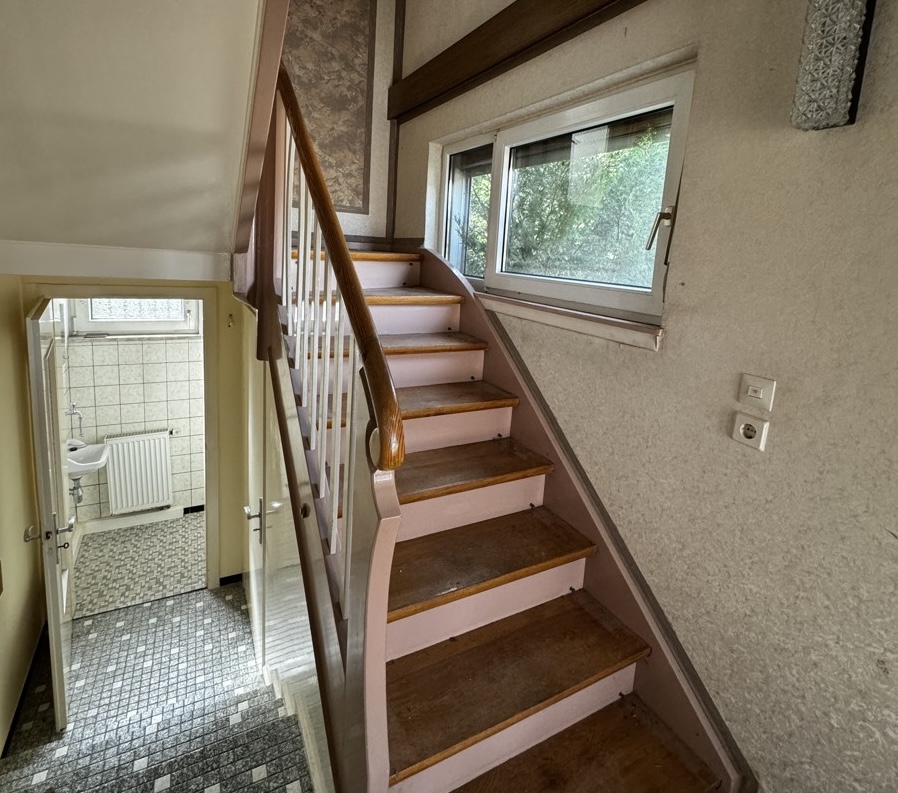 Treppenaufgang Mehrfamilienhaus Pfinztal