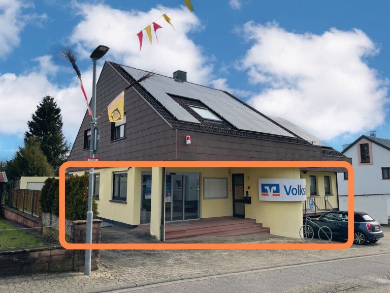 Au�enansicht Malsch Maisonettewohnung Ehemalige Bankfiliale mit genehmigter Bauvoranfrage - gestalten Sie Ihre neue Wohnung!