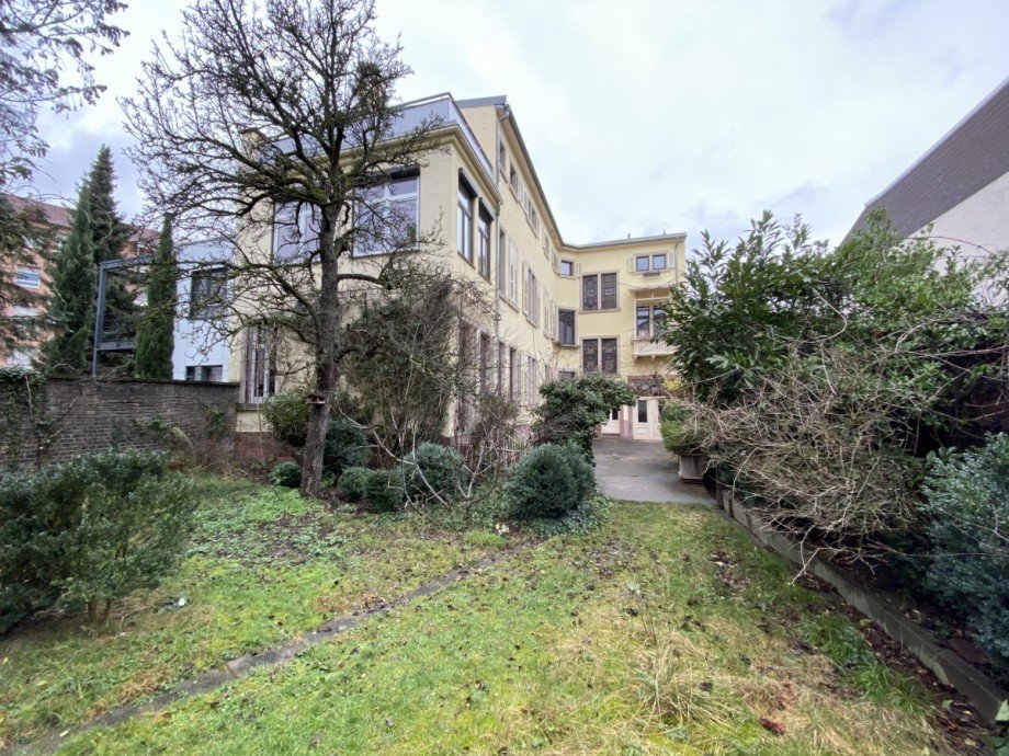 Garten Mehrfamilienhaus Karlsruhe