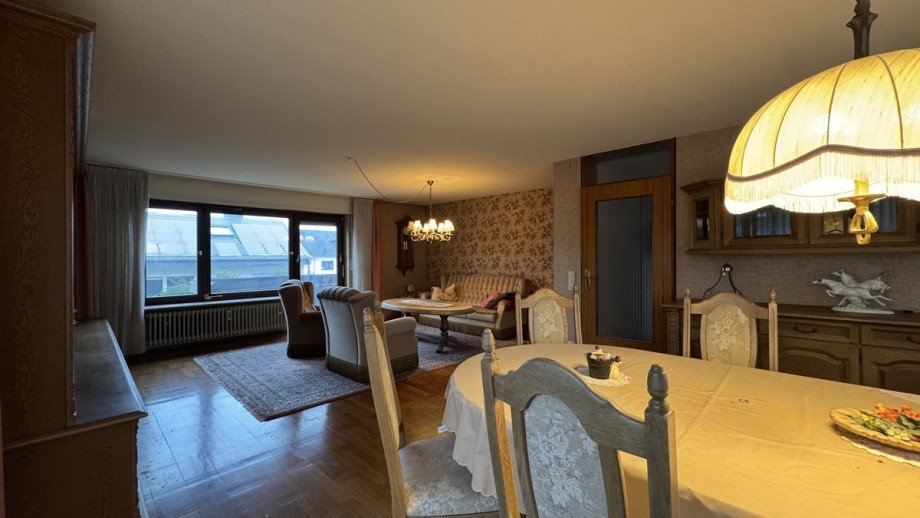 Wohnen / Essen OG Mehrfamilienhaus Ettlingen